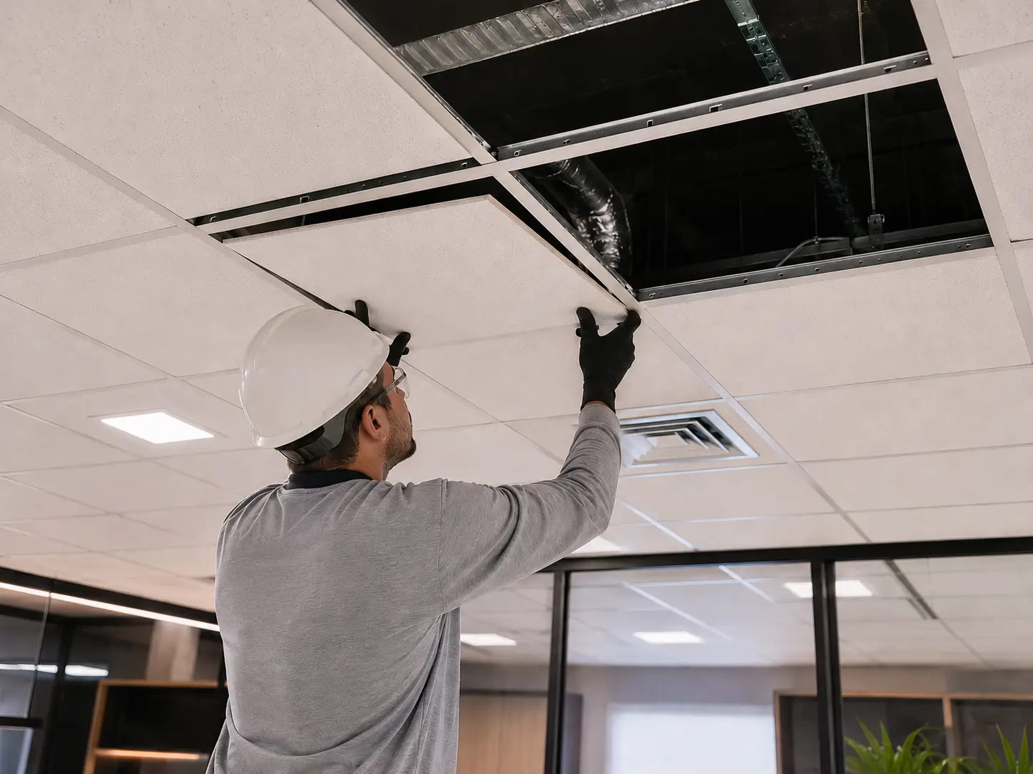 Instalação profissional de Forro Modular Acústico pela SteelSert